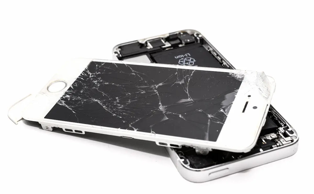 Original vs Replacement iPhone Screen: What’s the Difference?