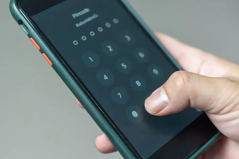 Can an iPhone Repair Technician Access My Data? What You Need to Know